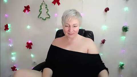 oliviaoskar_ @ myfreecams on 20231210