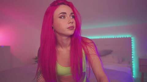 sarah_pink @ myfreecams on 20231210