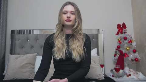 sidneyadamss @ myfreecams on 20231210