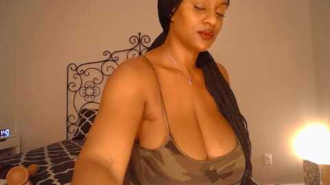 theiconicgirl @ myfreecams on 20231210