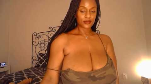 theiconicgirl @ myfreecams on 20231210