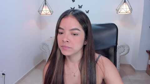 alessia_glow @ myfreecams on 20231211