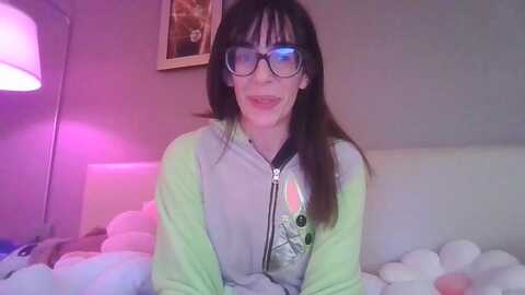 aspen_white @ myfreecams on 20231211