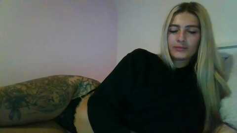 cleo_starr444 @ myfreecams on 20231211