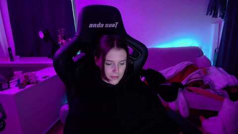 crybabykys @ myfreecams on 20231211