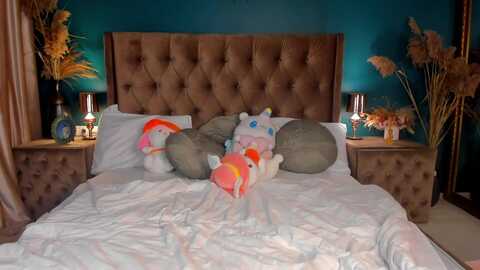 elsayoung @ myfreecams on 20231211