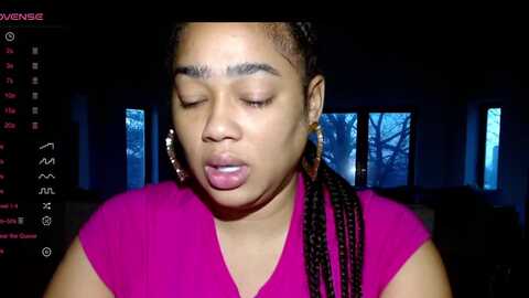 honeybusty69 @ myfreecams on 20231211