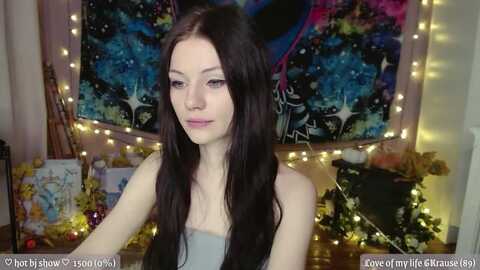 jellyfox @ myfreecams on 20231211