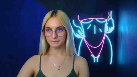 kissismimy @ myfreecams on 20231211