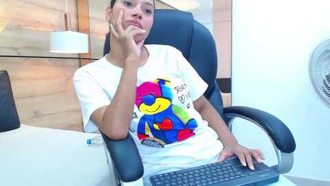 melannie_r @ myfreecams on 20231211