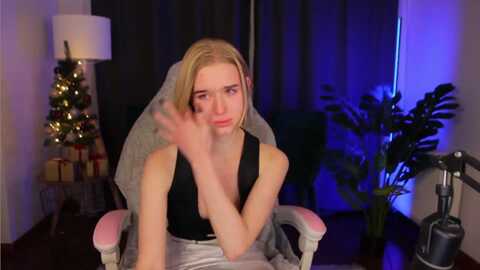 abby__love @ myfreecams on 20231212