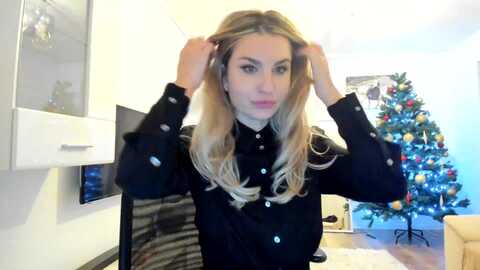 alymiss @ myfreecams on 20231212