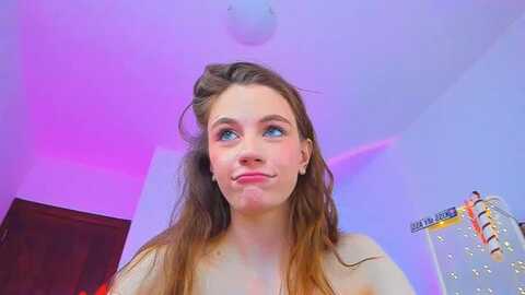 alyssa_smit @ myfreecams on 20231212