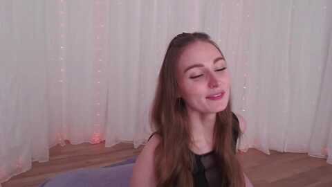 angelinheat @ myfreecams on 20231212
