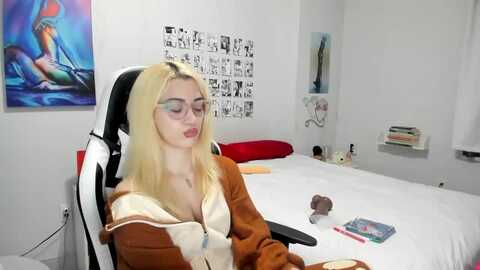 annatame @ myfreecams on 20231212