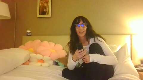 aspen_white @ myfreecams on 20231212