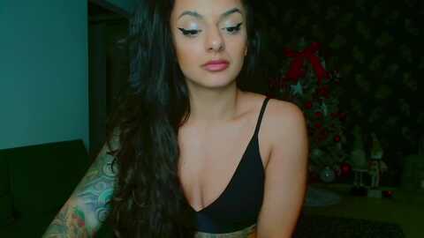 khateee @ myfreecams on 20231212