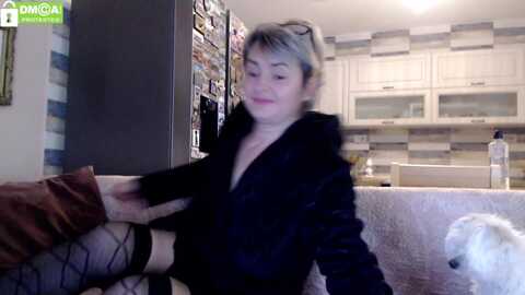 silverjewel @ myfreecams on 20231212