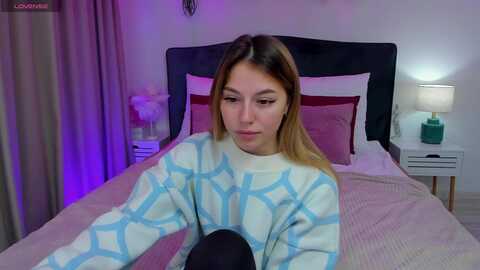 sofibloom @ myfreecams on 20231212