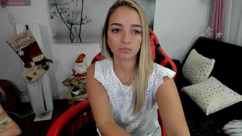 veromars @ myfreecams on 20231212