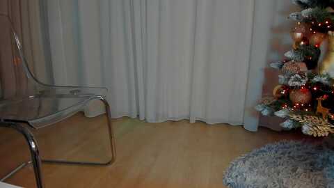 alissa_may @ myfreecams on 20231213
