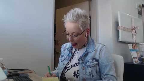 camgirlcass @ myfreecams on 20231213