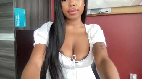 emiliabrooks @ myfreecams on 20231213