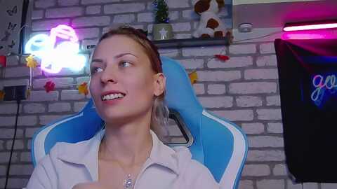karoline121 @ myfreecams on 20231213