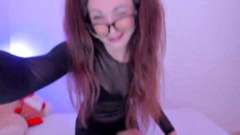 livm_ @ myfreecams on 20231213