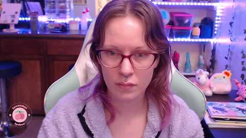 lycheebee @ myfreecams on 20231213