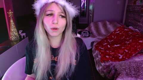 serafina @ myfreecams on 20231213