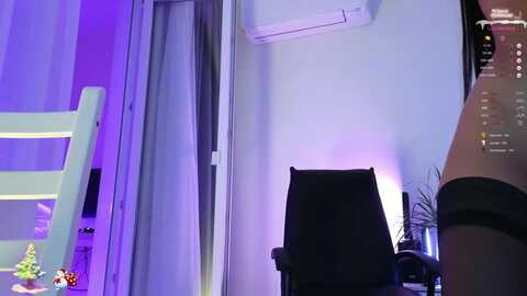 sweet_est777 @ myfreecams on 20231213