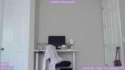 avadollxo @ myfreecams on 20231214