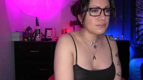 chicanabatgrl @ myfreecams on 20231214