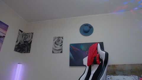 fiama77 @ myfreecams on 20231214