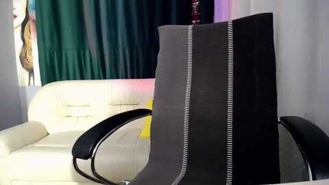 greybunny @ myfreecams on 20231214