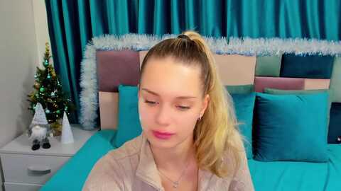 miramauer @ myfreecams on 20231214