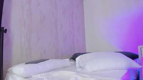 missvioleta @ myfreecams on 20231214