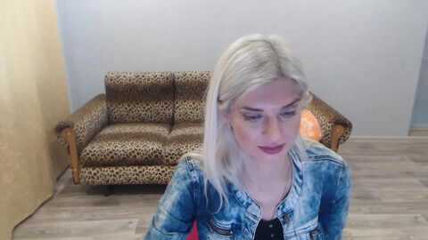 sexybeatriice @ myfreecams on 20231214