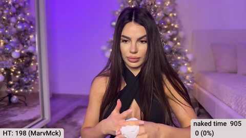 bustymiaaa @ myfreecams on 20231215