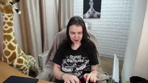 gianna_dior @ myfreecams on 20231215