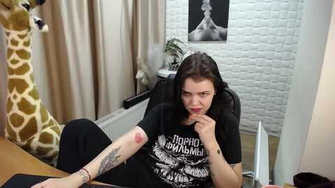 gianna_dior @ myfreecams on 20231215