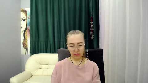 greybunny @ myfreecams on 20231215