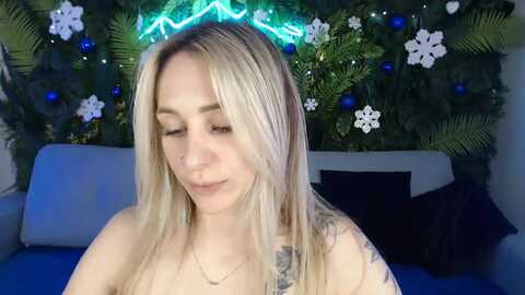 horny_blond @ myfreecams on 20231215