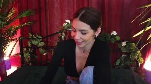 milajoulie @ myfreecams on 20231215