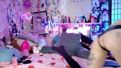riley_cyriis @ myfreecams on 20231215