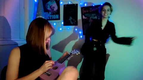 spicy_x @ myfreecams on 20231215