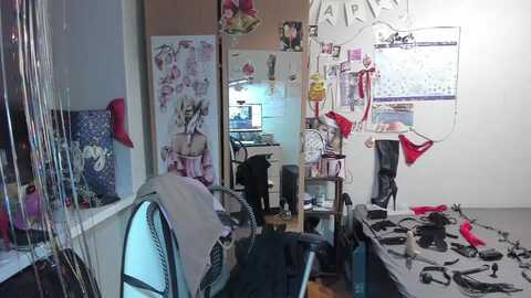 amurmistress @ myfreecams on 20231216