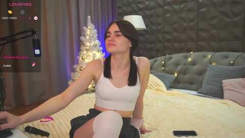 emily__cute @ myfreecams on 20231216