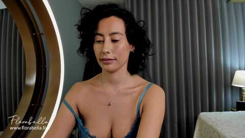 florabella @ myfreecams on 20231216